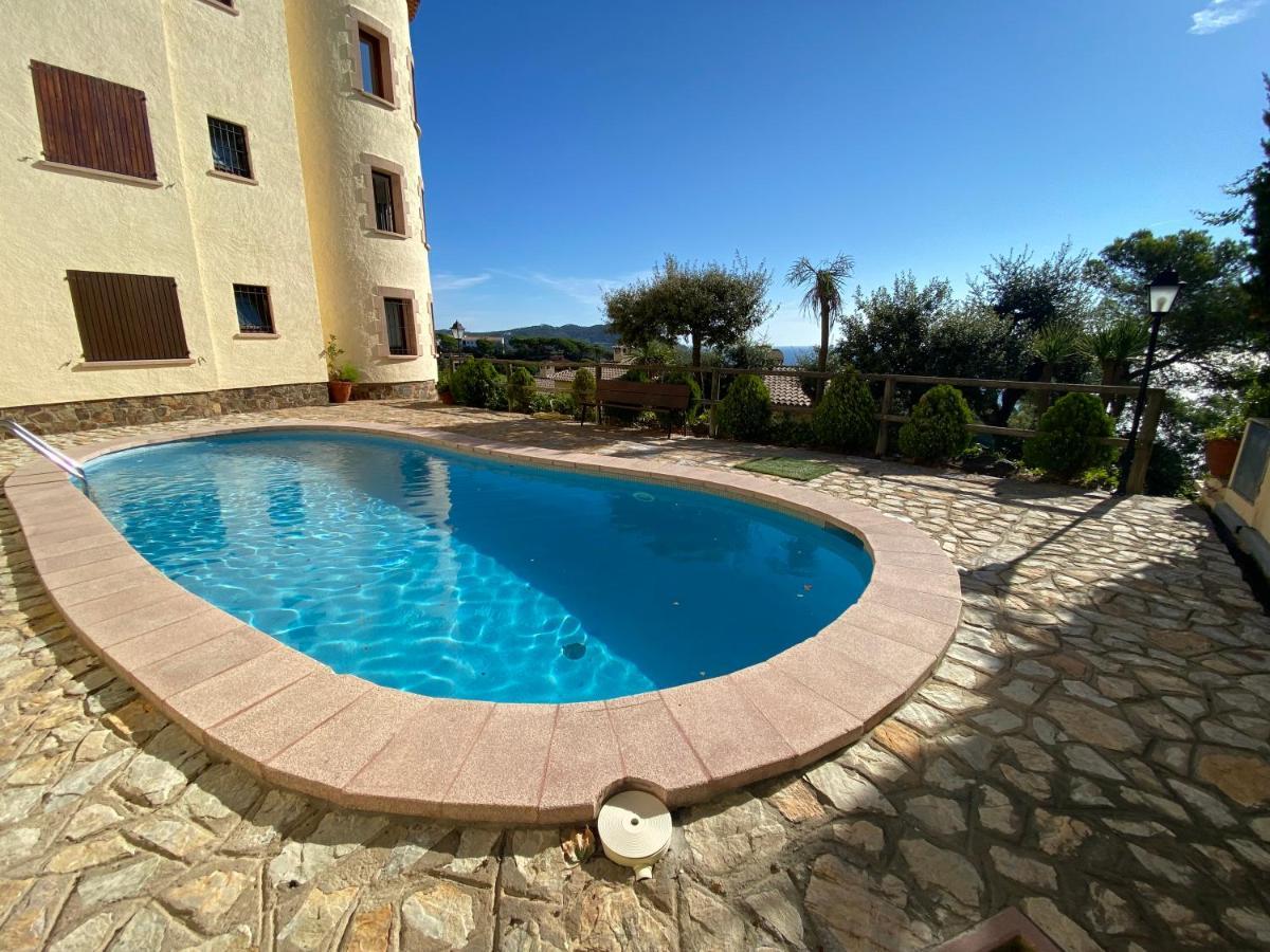 Pangsapuri 65 m² dengan 3 bilik tidur dan 3 bilik mandi peribadi di Calella de Palafrugell Luaran gambar